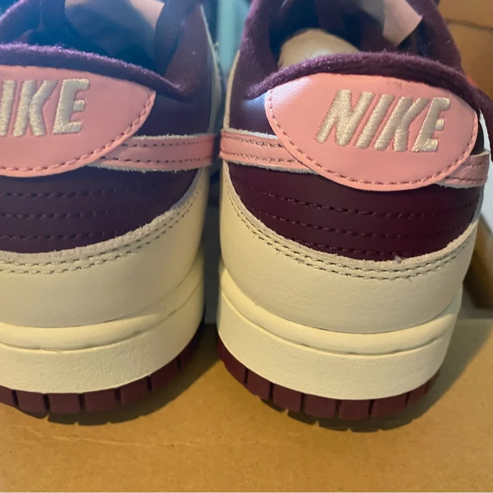 Dunks - Picture 9 of 9